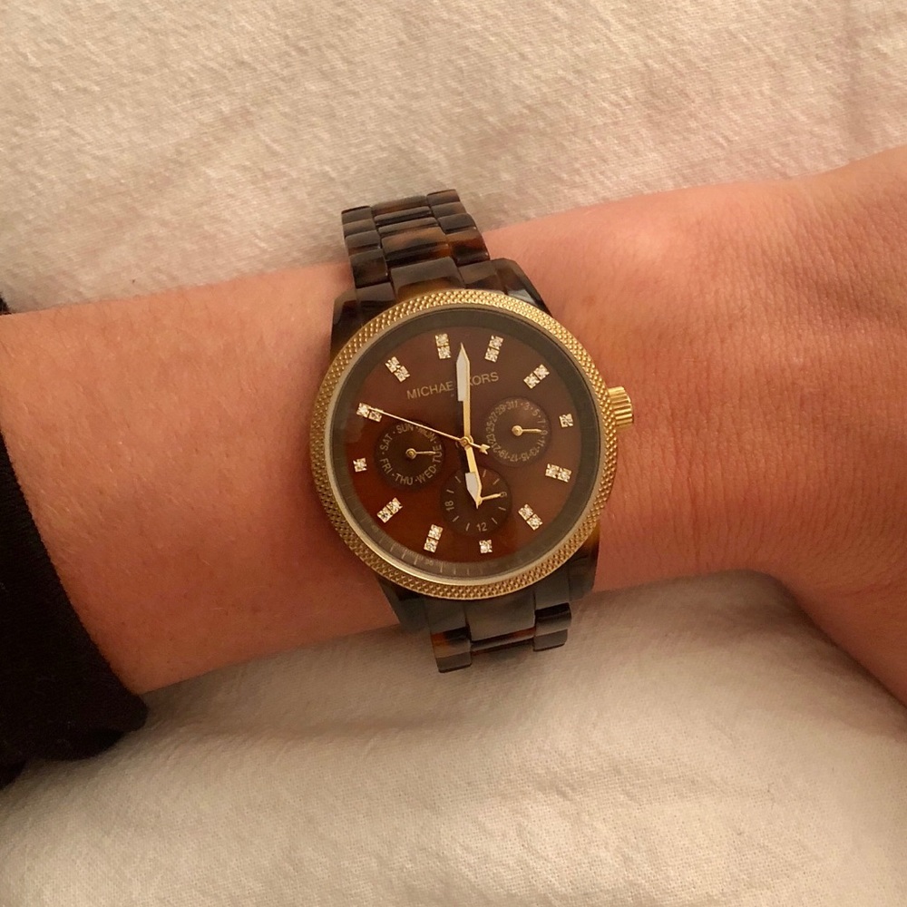 Michael Kors Tortious Shell Watch - Picture 2 of 4
